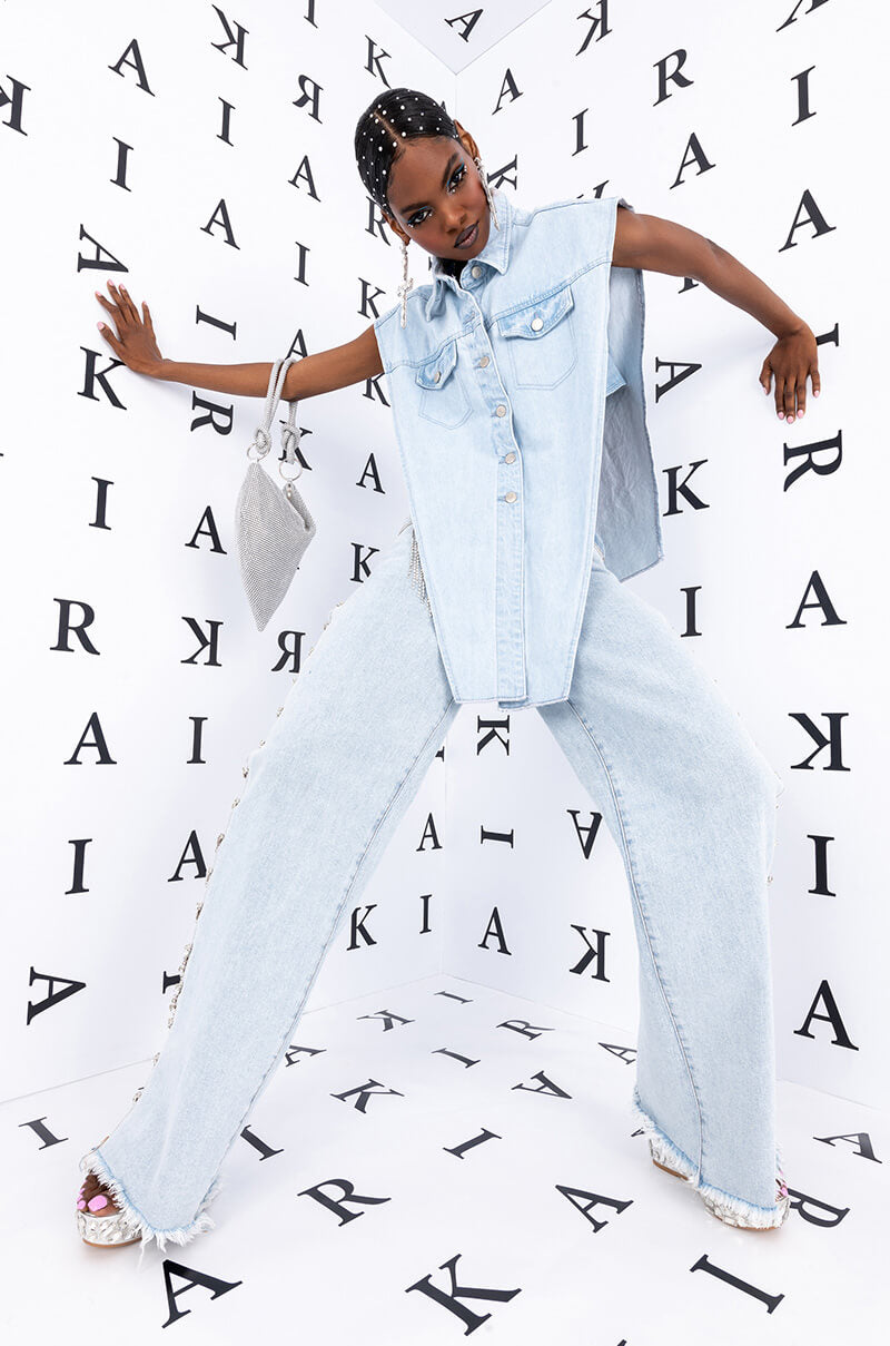 COVERED IN DIAMONDS RELAXED JEANS
